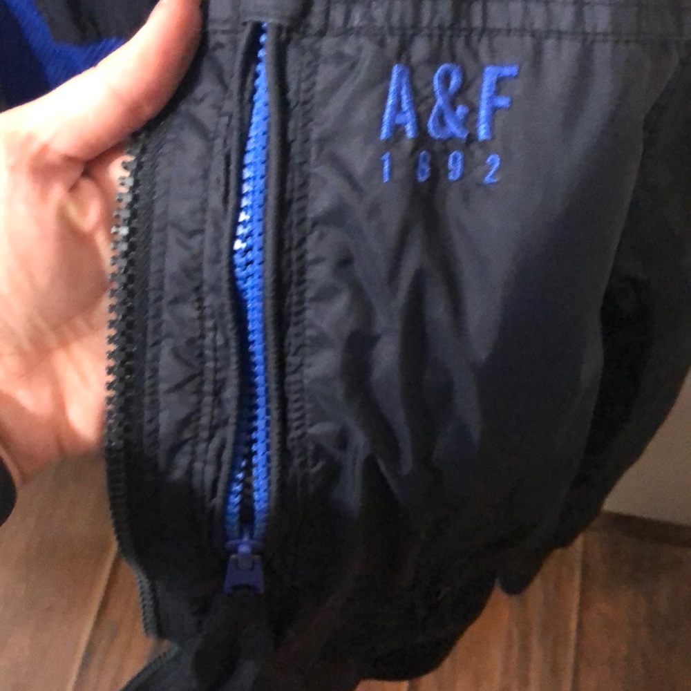 Jacket - Picture 3 of 3